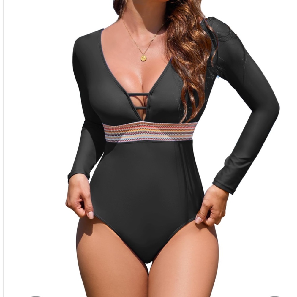 Rash Guard One-Piece Tummy Control Swimwear Long Sleeve Black Women’s Size S.